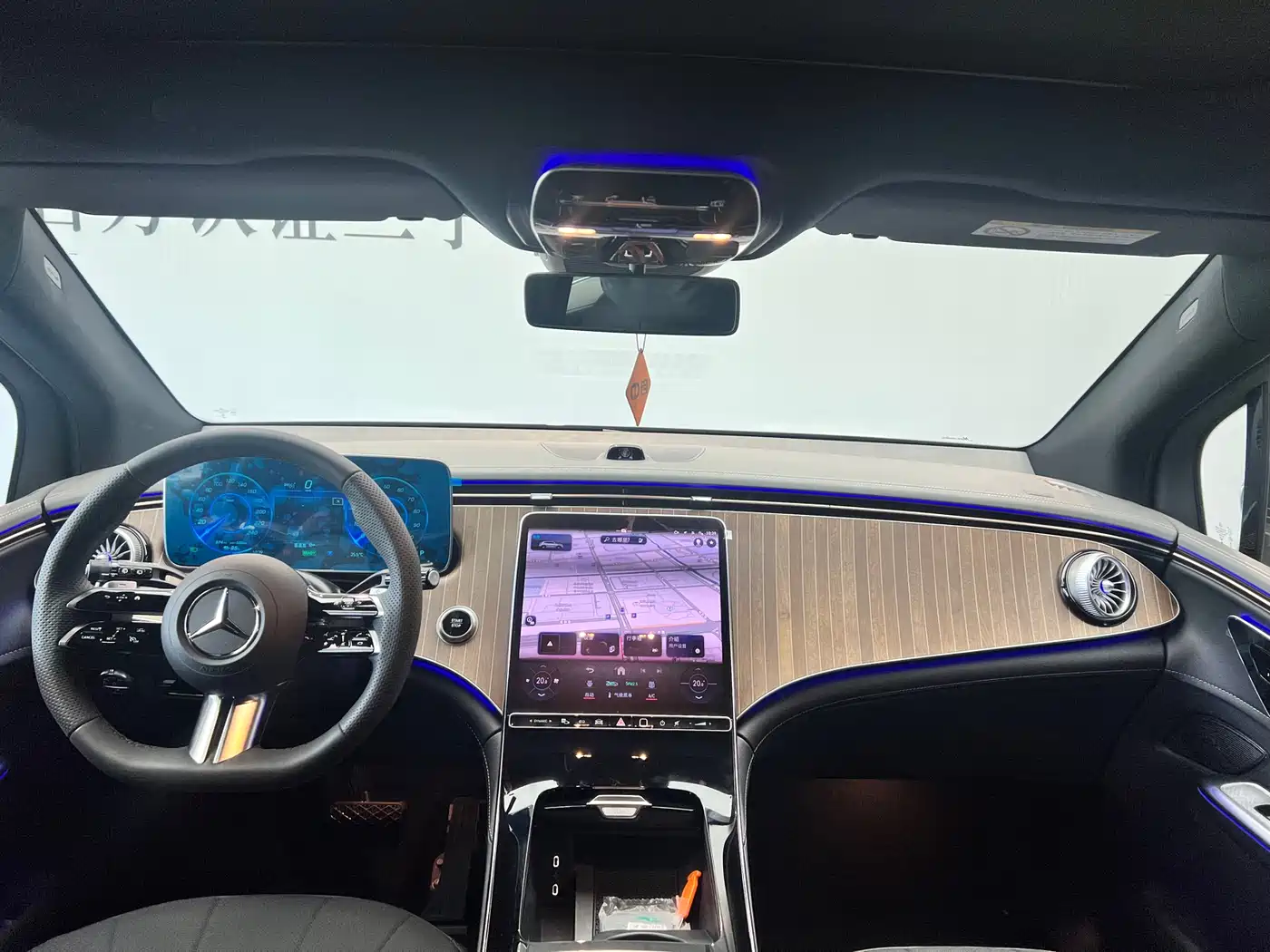 Mercedes-Benz EQE SUV 2024 500 4MATIC Pioneer Edition фото 11