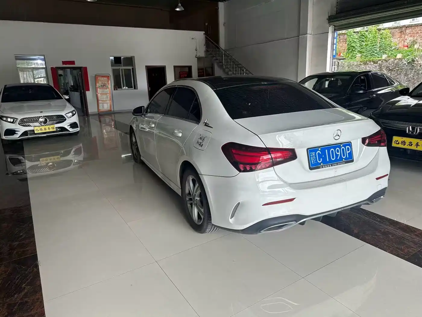 Mercedes-Benz A-Class 2023 A 180 L фото 9