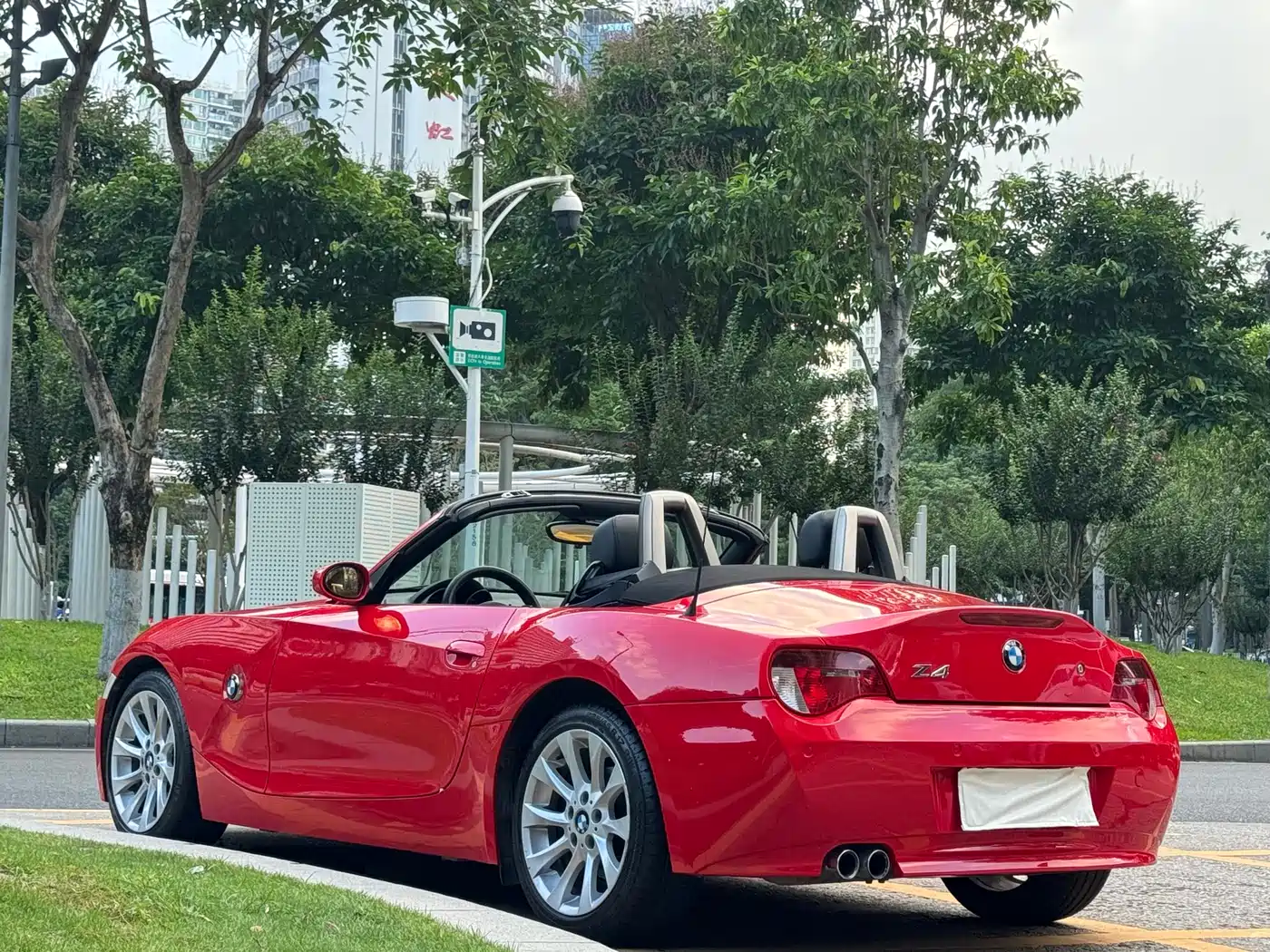 BMW Z4 2006 3.0si Convertible Sports Car фото 15