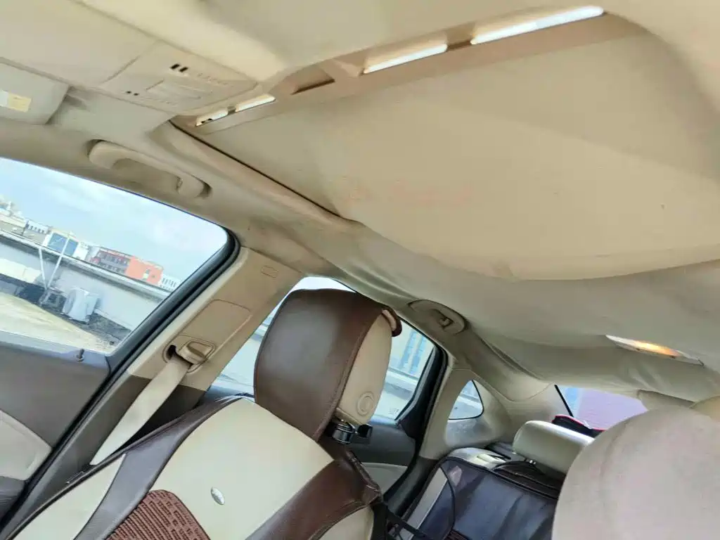 Фото 14 - Buick Excelle