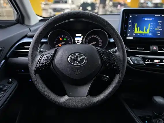 Toyota IZOA 2021 2.0L Yixiang Edition фото 15