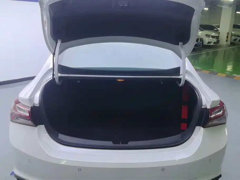 Chevrolet Malibu XL 2023 1.5T RS Edition фото 4
