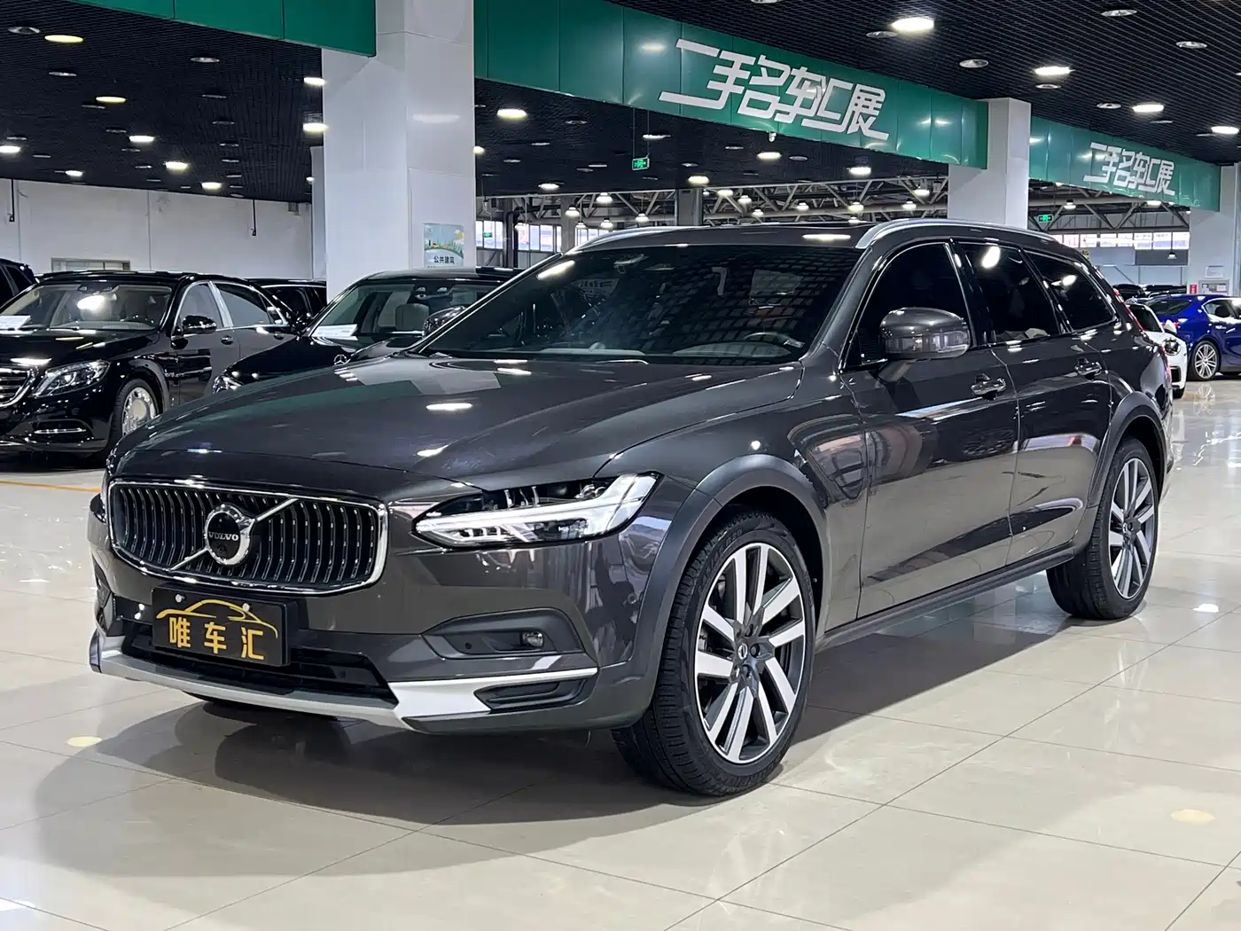 VOLVO V90
