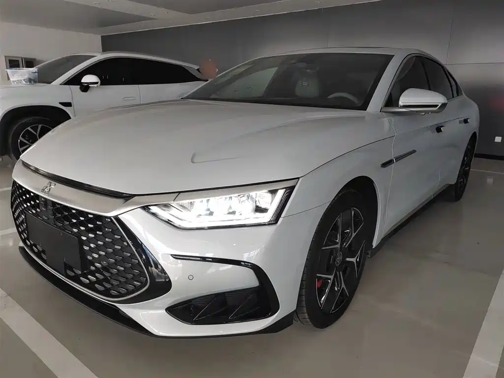 BYD Han 2024 DM-i Glory Edition 200KM Flagship