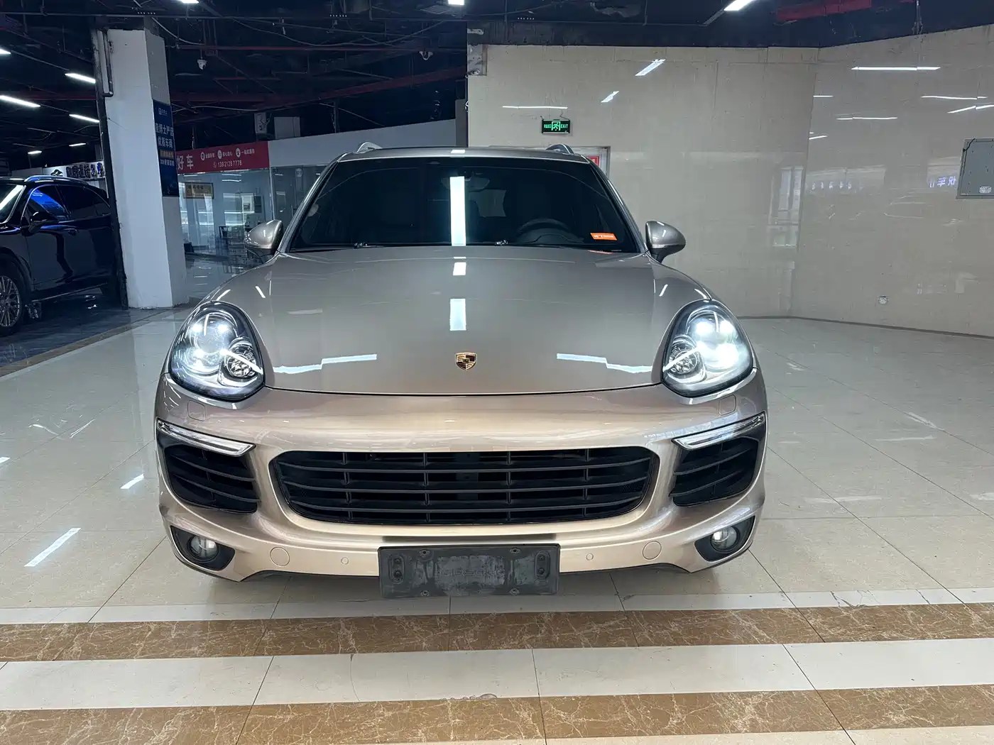 Porsche Cayenne 2016 Cayenne Platinum Edition 3.0T фото 2