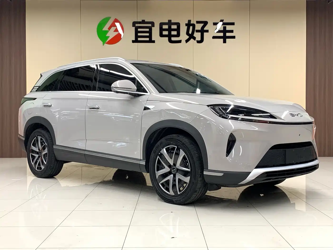 BYD Hai Shi 07 DM-i 2025 150 Pilot+ Edition фото 3