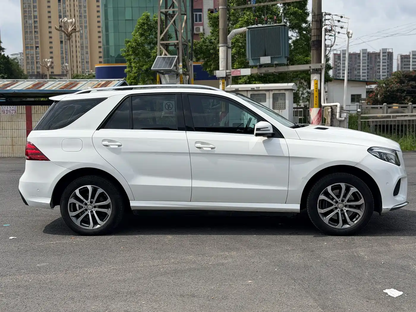 Фото 4 - Mercedes-Benz GLE