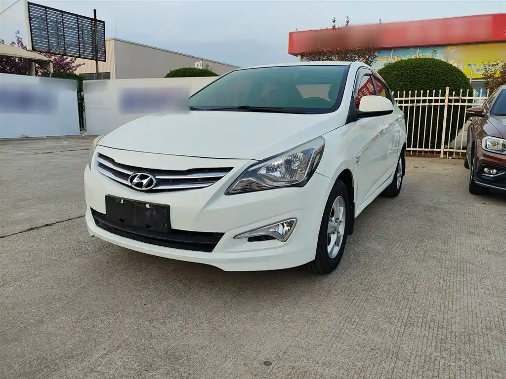 Hyundai Verna 2014 1.4L Manual Smart GLS