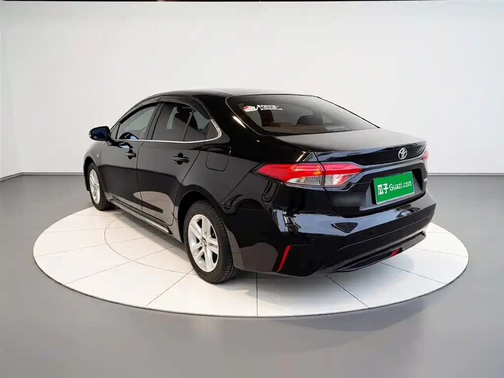 Toyota Levin 2019 Hybrid 1.8H E-CVT Luxury Edition China VI фото 5