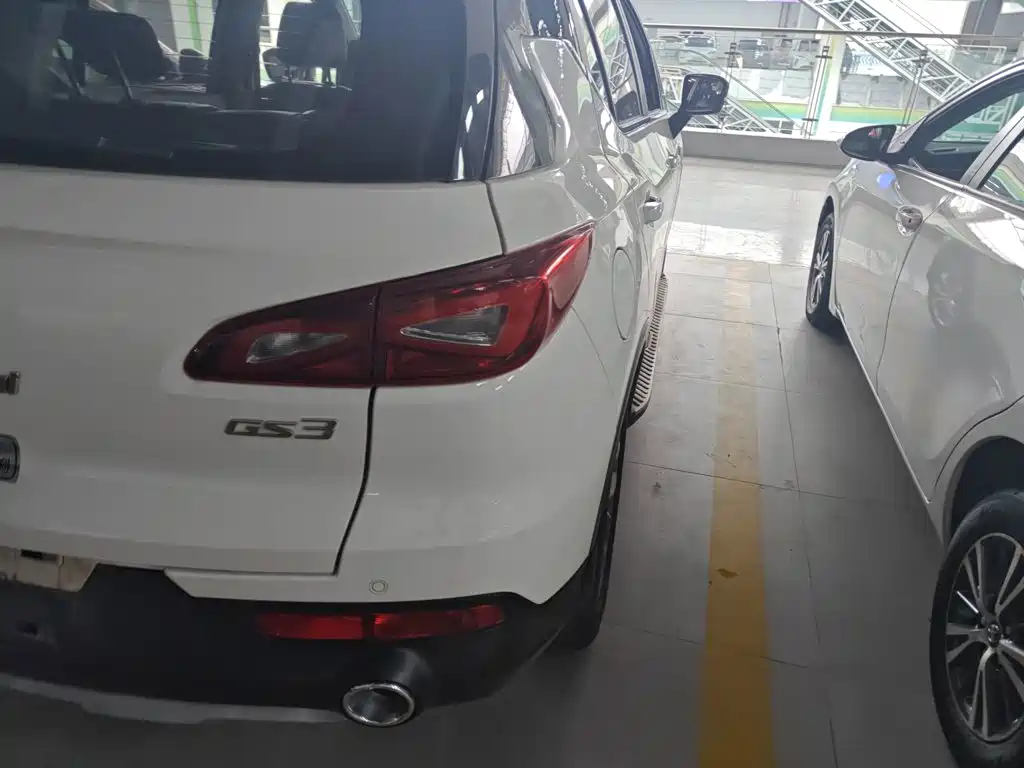GAC Trumpchi Trumpchi GS3 2018 2017 150N Automatic Elite