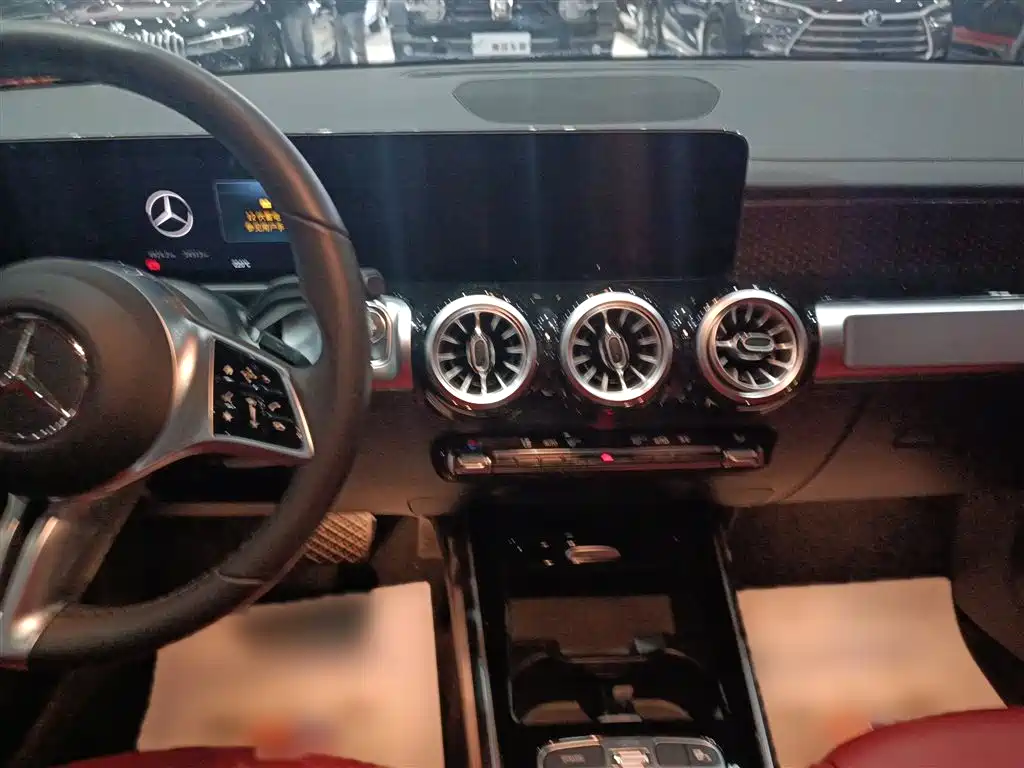 Mercedes-Benz GLB 2024 GLB 200 Dynamic фото 7
