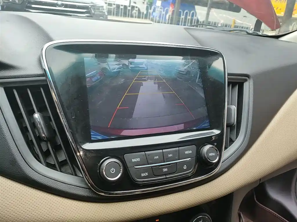 CHEVROLET CRUZE