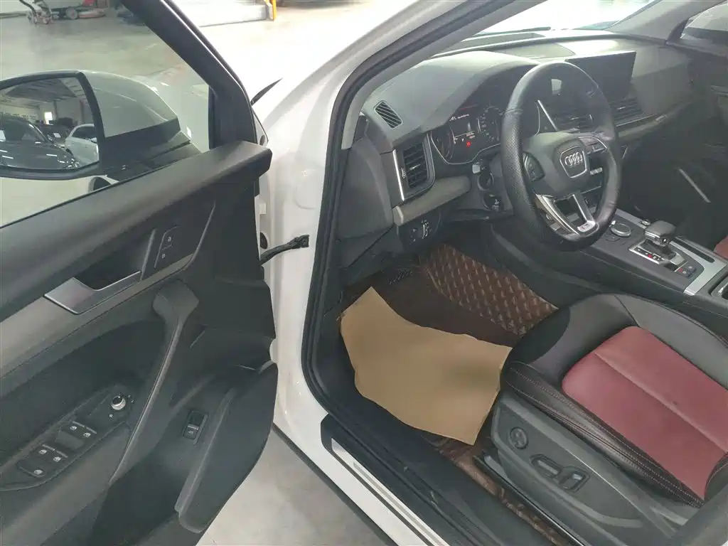 Audi Q5L 2018 40 TFSI Premium Progressive China VI фото 16