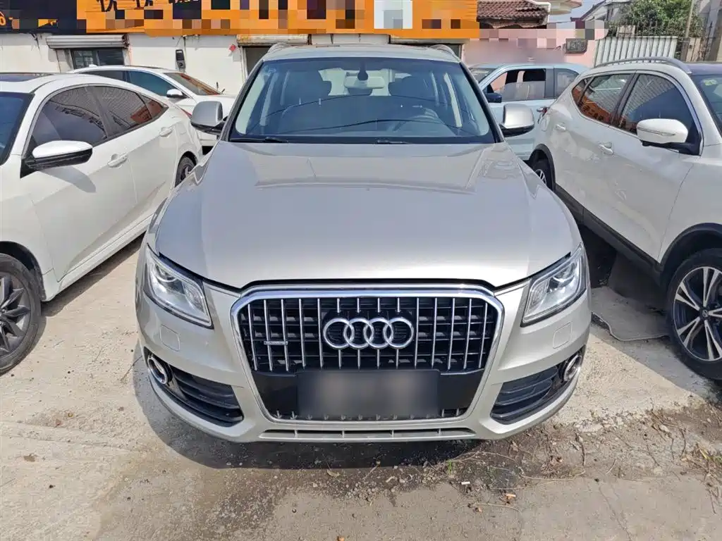 AUDI Q5