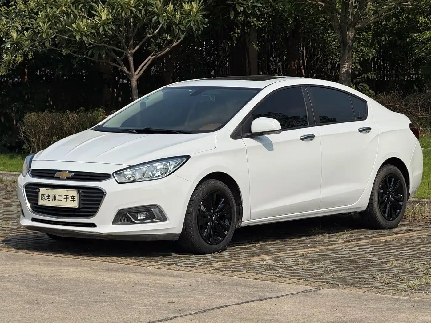 Фото 1 - Chevrolet Cruze