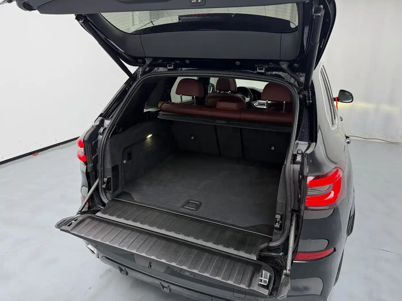 BMW X5 2022 Facelift xDrive 40Li M Sport Package фото 18