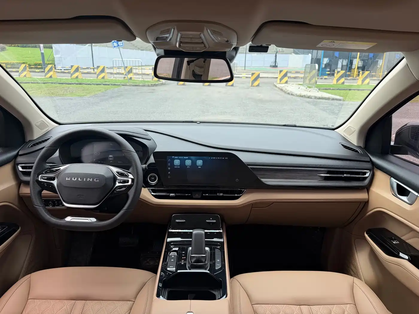 Wuling Motors Wuling Victory 2023 2023 2.0L DHT Luxury Edition