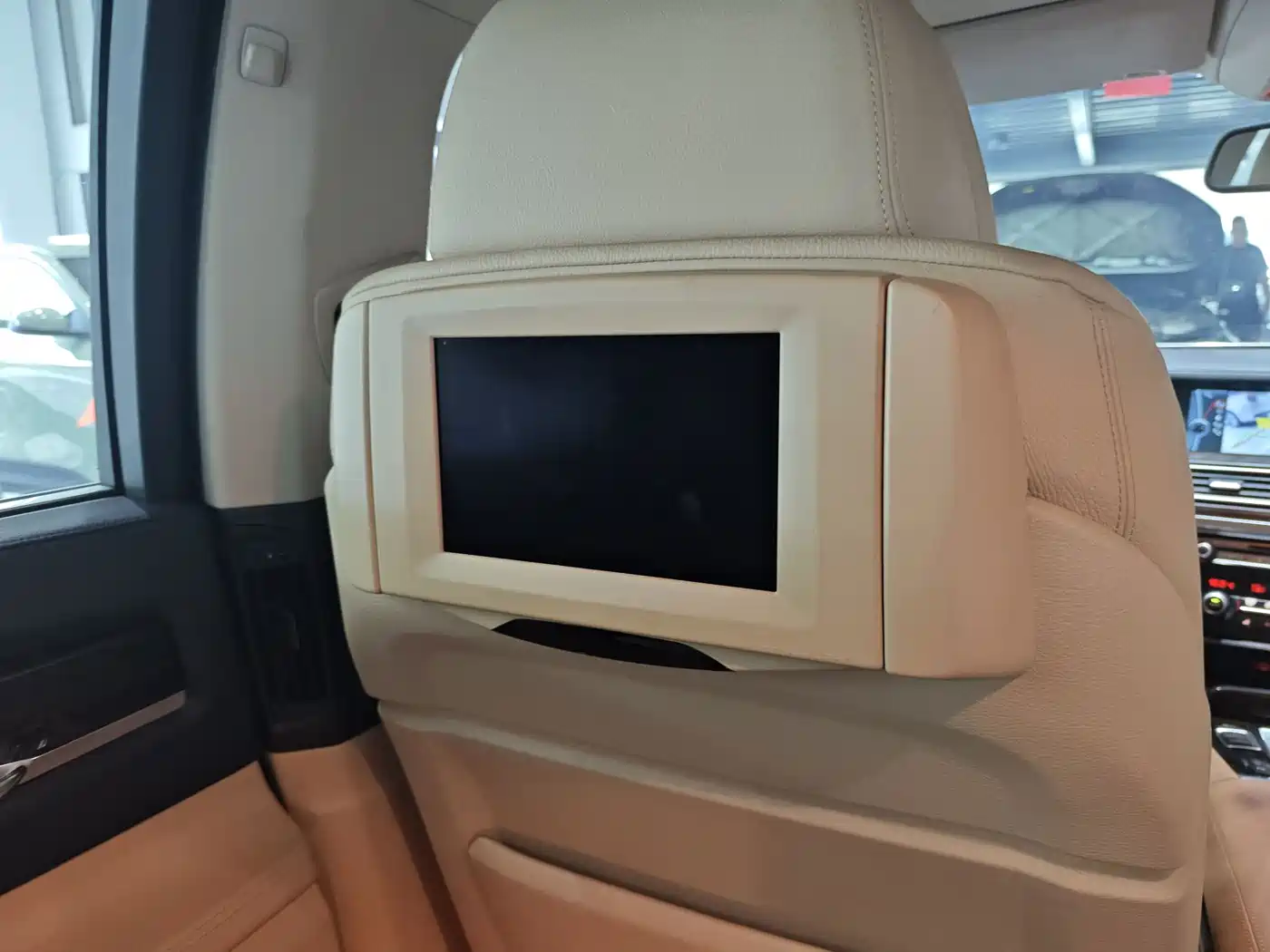 BMW 7 Series 2010 2009 730Li Luxury