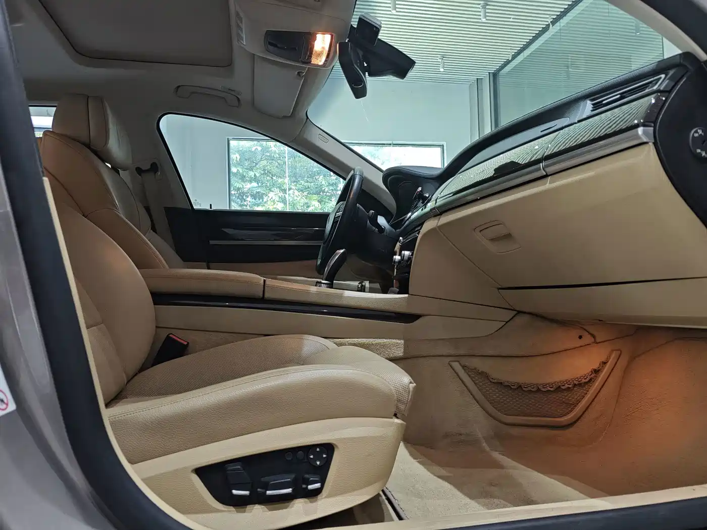 BMW 7 Series 2010 2009 730Li Luxury