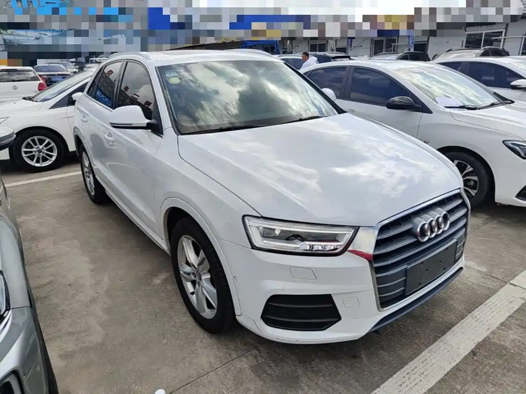 Фото 4 - Audi Q3