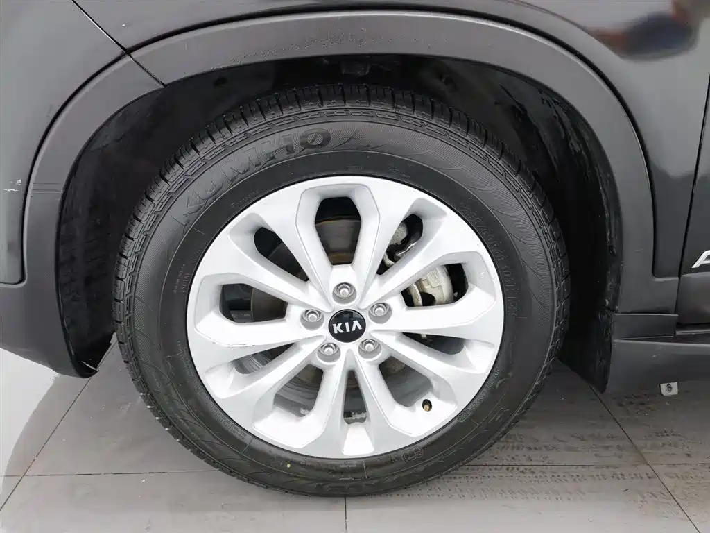 Kia Sorento 2013 2.2T 5-seat Diesel Comfort Edition фото 17