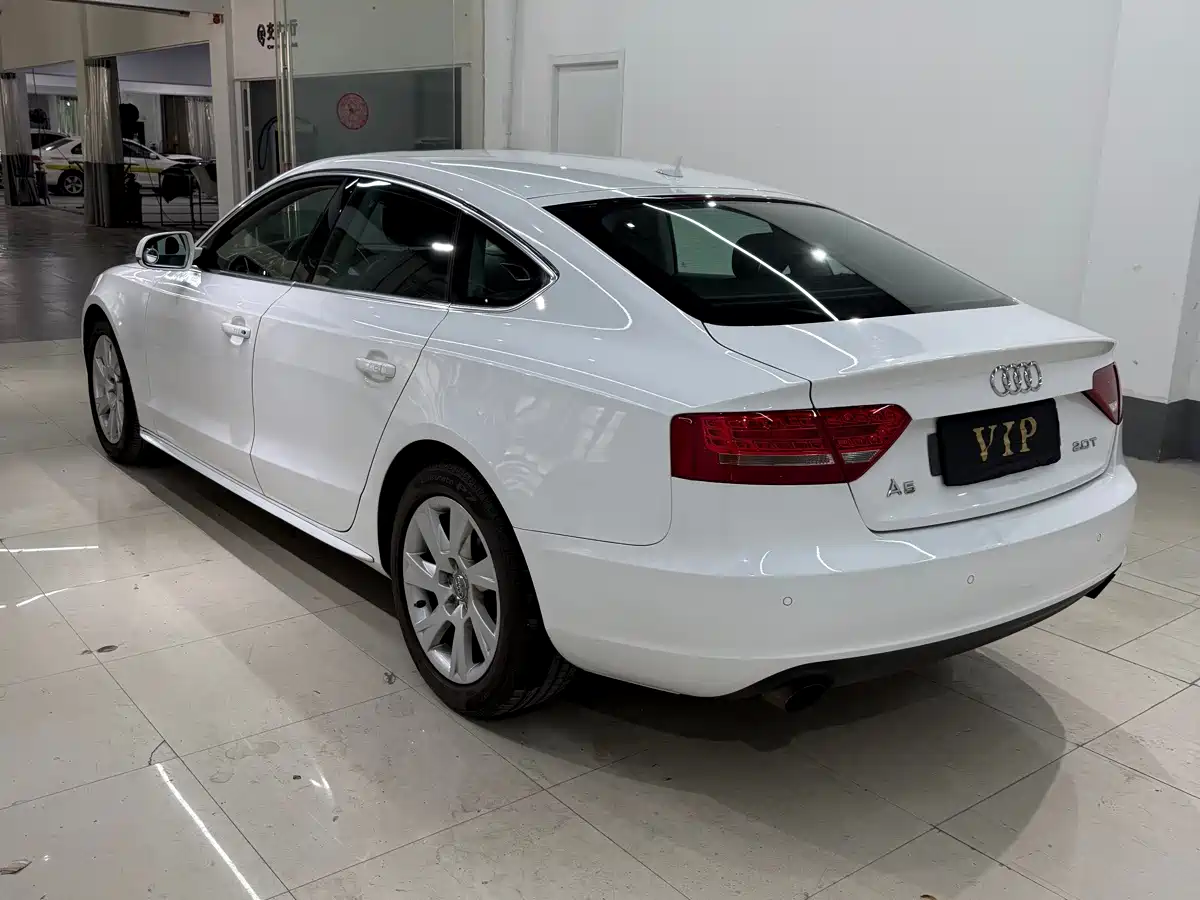 Audi A5 (Import) 2011 2010 2.0TFSI Sportback Comfort