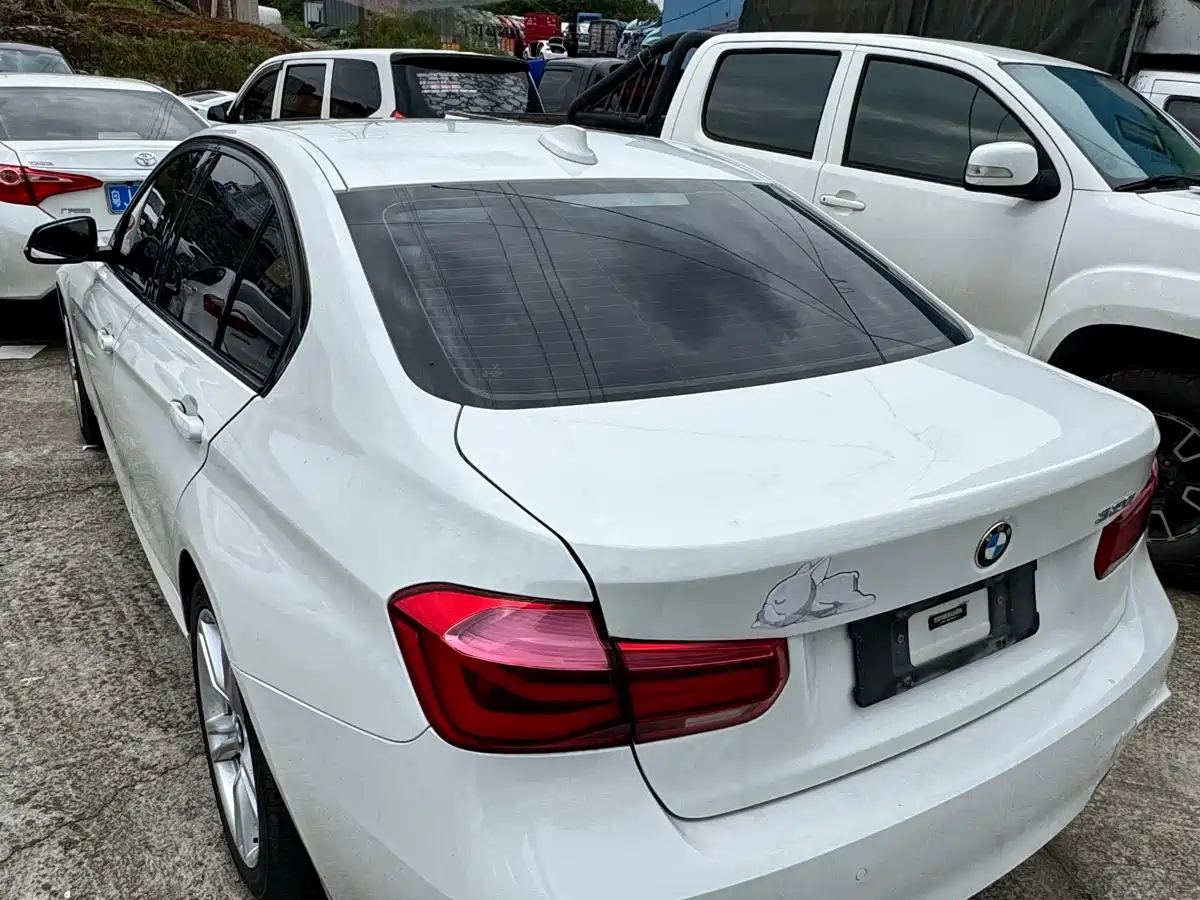 BMW 3 Series 2019 320i M Sport Package фото 2