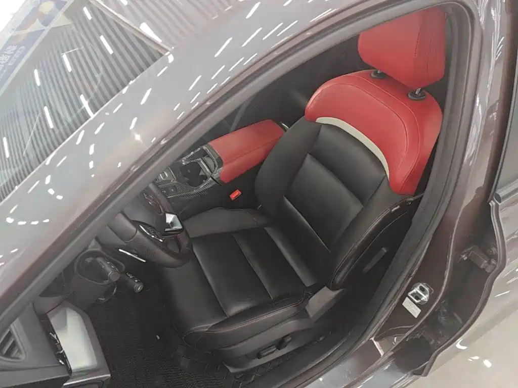 MG MG5 2021 2021 Model 300TGI DCT Youth Luxury Flagship