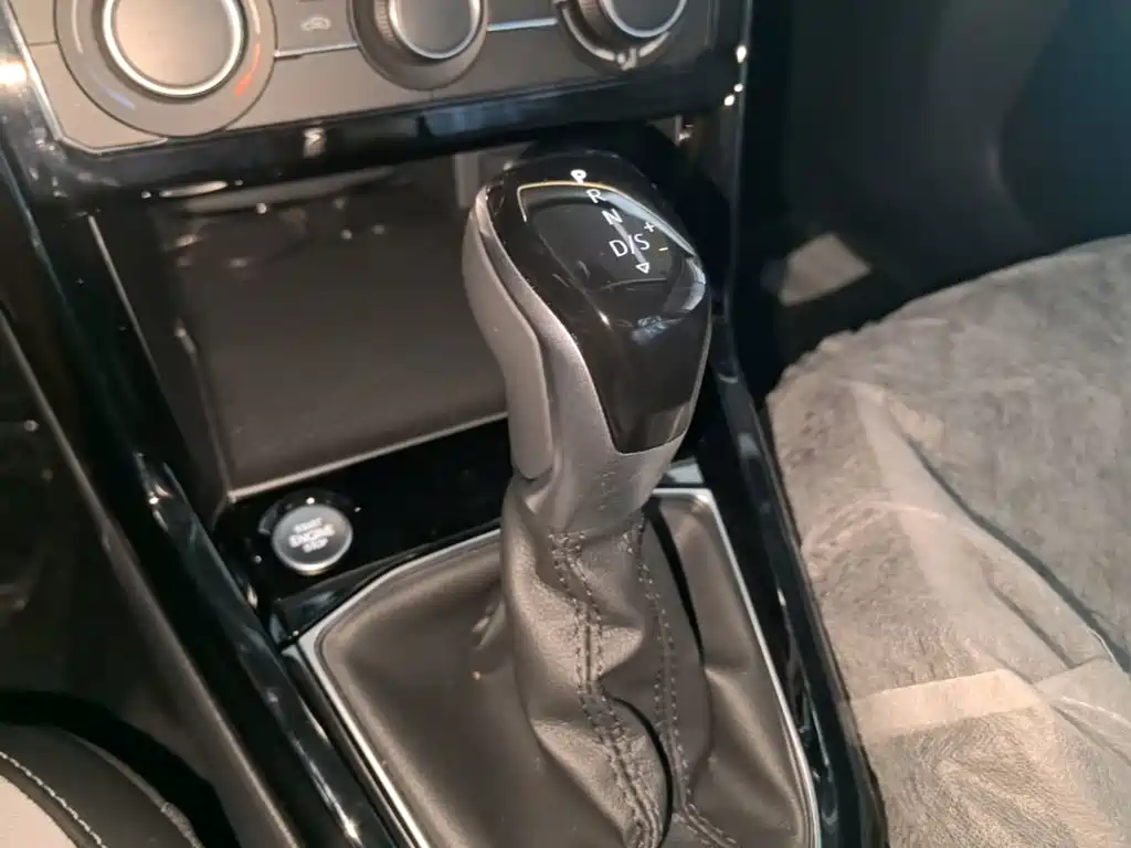 Volkswagen Tanying 2026 2023 Model 200TSI DSG Joy Smart Connect Edition