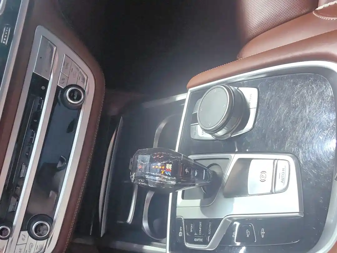 BMW 7 Series 2018 740Li xDrive Premium Type M Sport Package фото 17