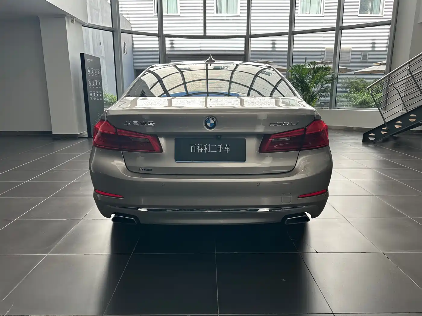 BMW 5 Series 2019 530Li xDrive Luxury Package фото 13