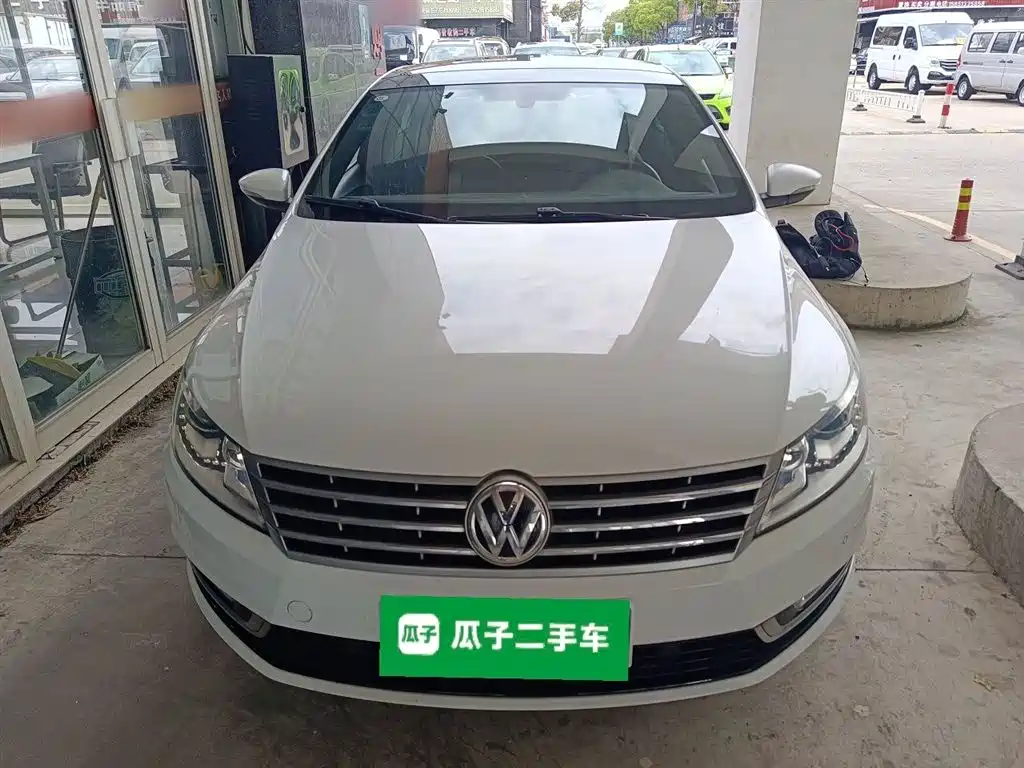 Volkswagen FAW-Volkswagen CC 2016 Model 1.8TSI Luxury фото 3
