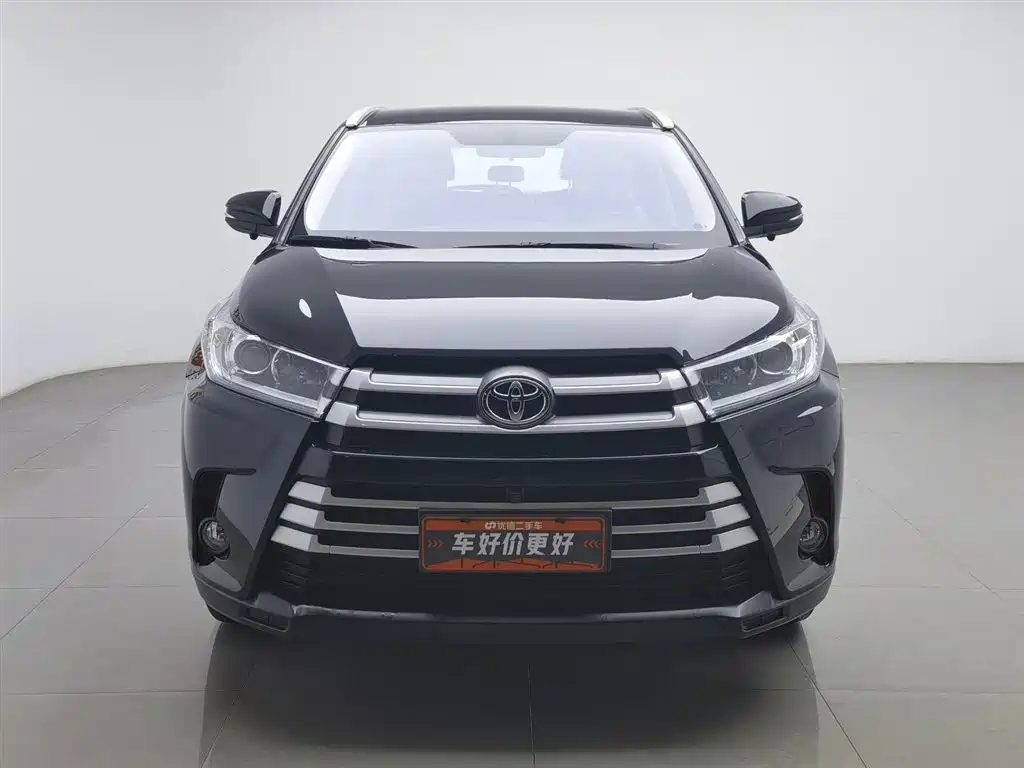 TOYOTA HIGHLANDER