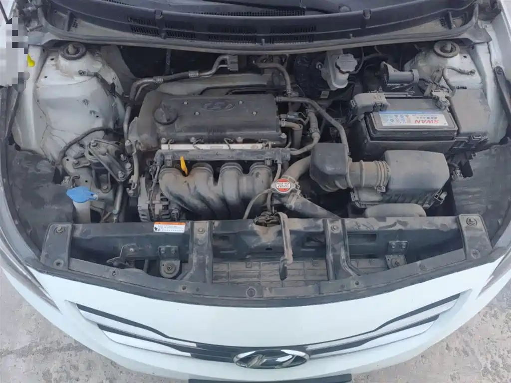 Hyundai Verna 2016 1.4L Manual Smart GLS фото 11