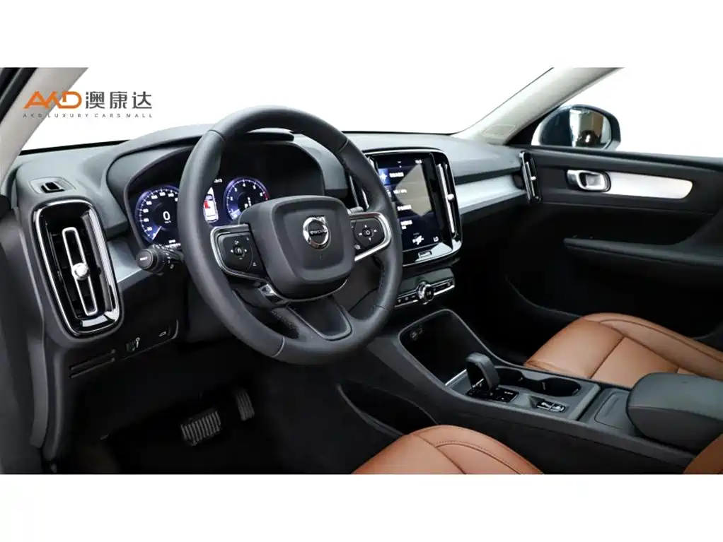 Volvo XC40 2022 2022 Model T4 AWD Smart Drive Fashion Edition