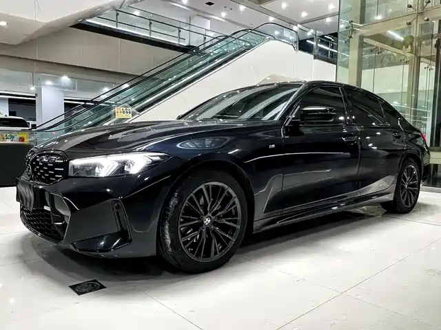 BMW 3 325Li, M Чёрный спорт-пакет