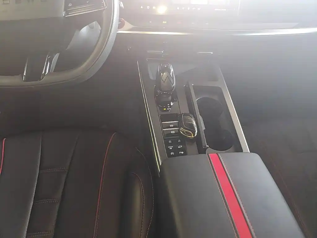 Roewe RX5 MAX 2022 2022 2.0T Automatic Supreme Edition