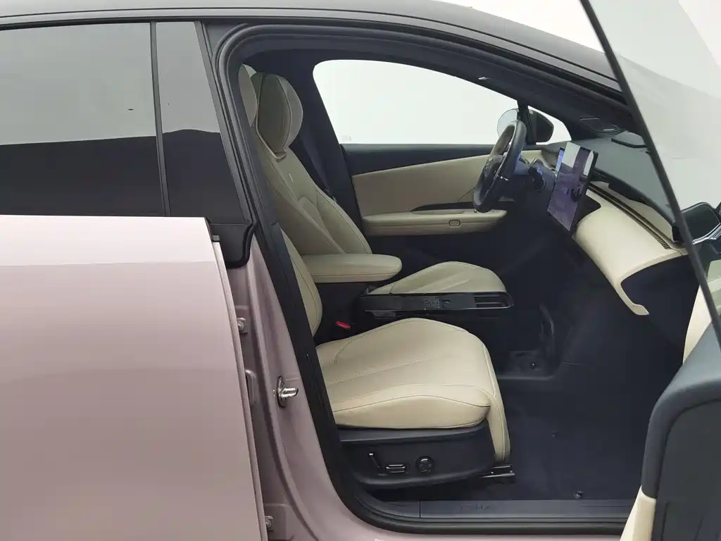 Lynk & Co Z20, миниатюра 23