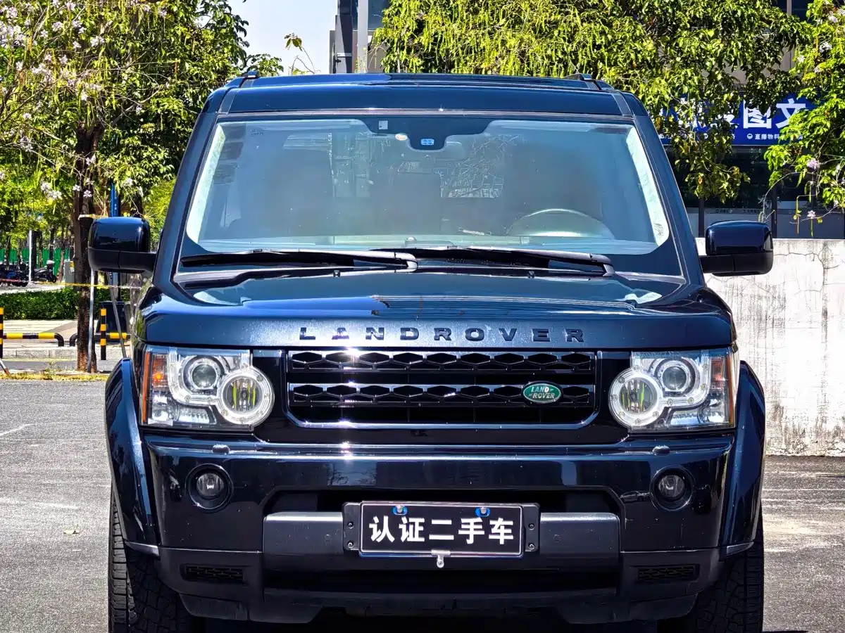 Land Rover Discovery 2011 3.0 SDV6 HSE Diesel фото 2