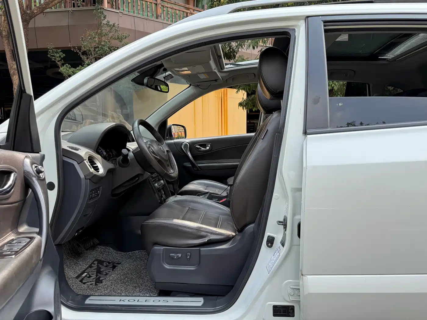 Renault Koleos (Import) 2014 2014 2.5L 4WD Comfort Edition