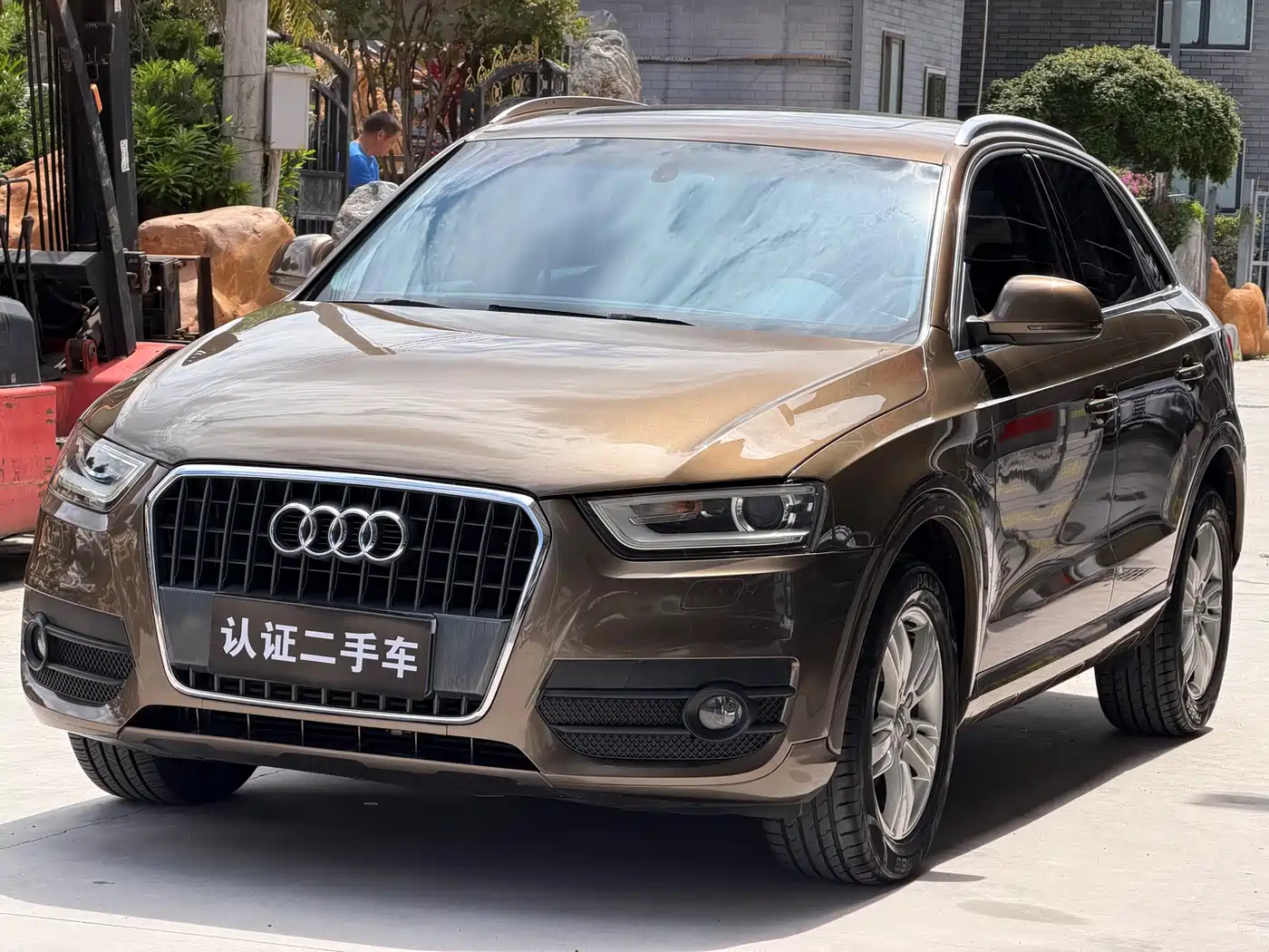 Photo 1 - Audi Q3