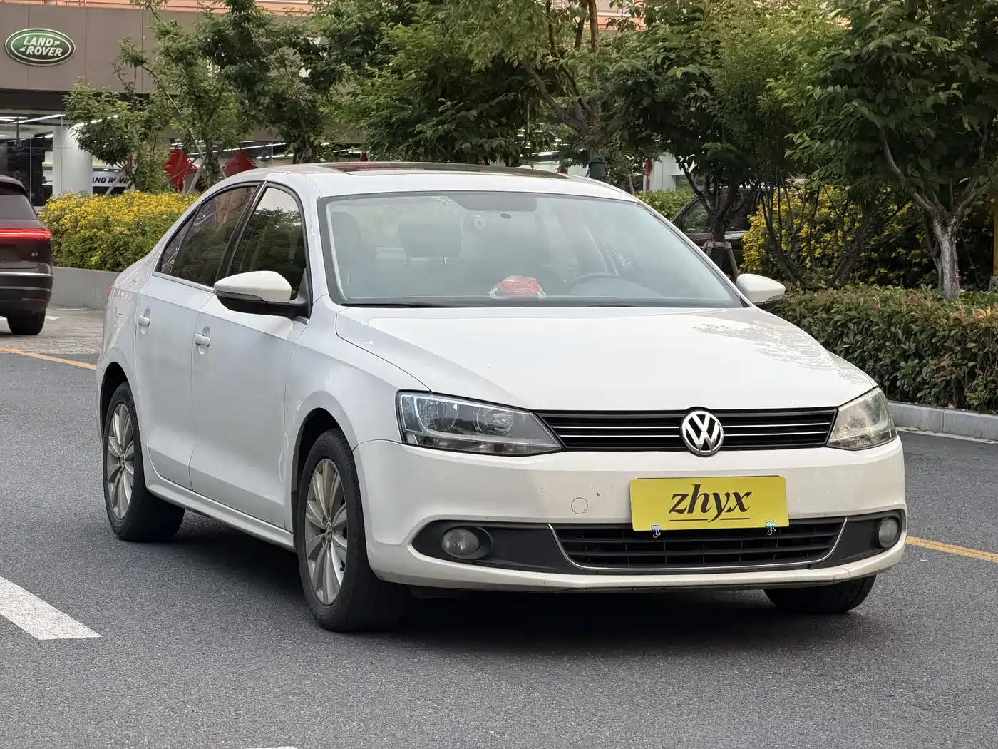 Volkswagen Sagitar 2014 Facelift 1.6L Automatic Comfort