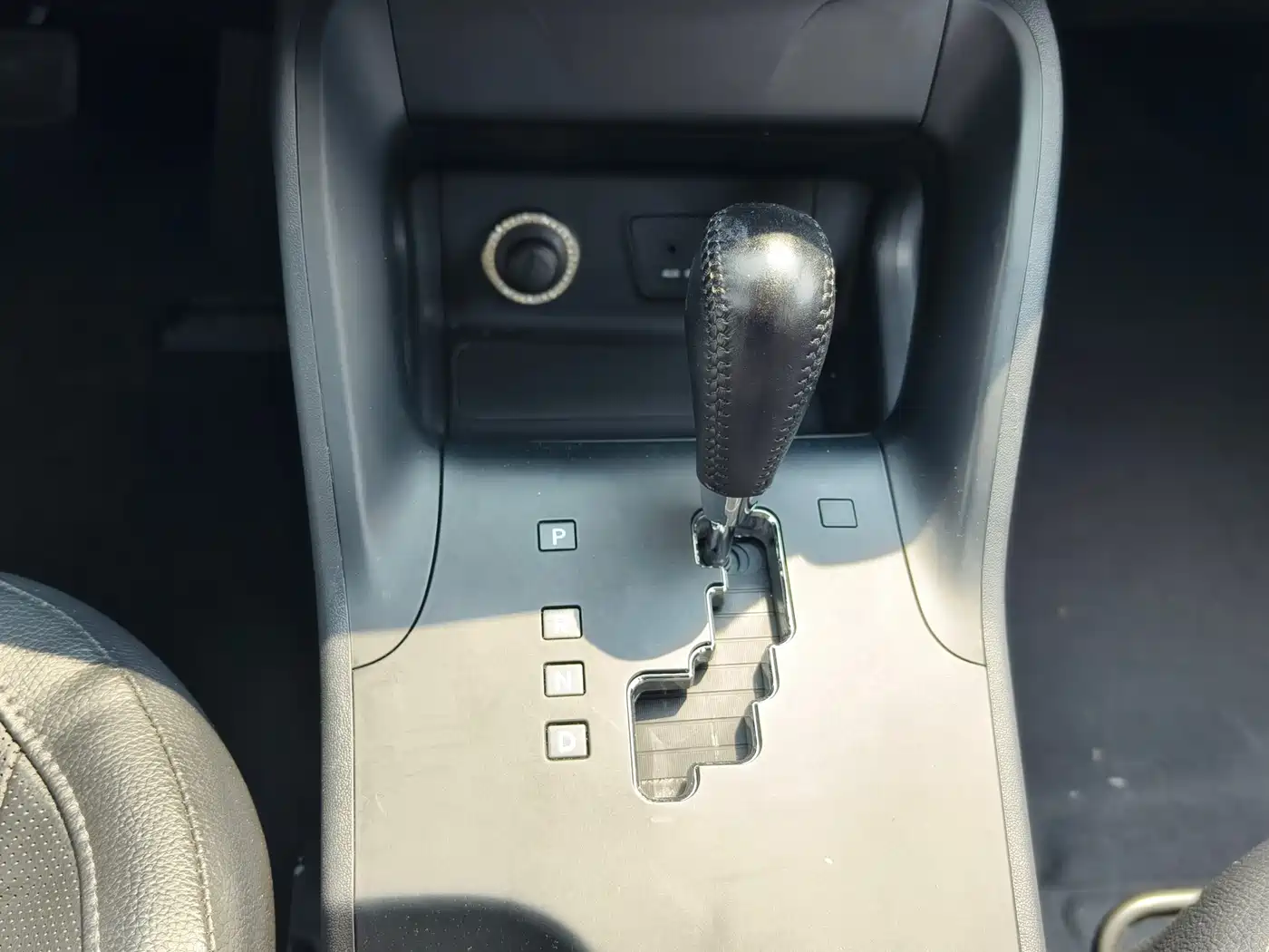 Hyundai Beijing Hyundai ix35 2015 2.0L Automatic 2WD Smart Type China IV фото 27