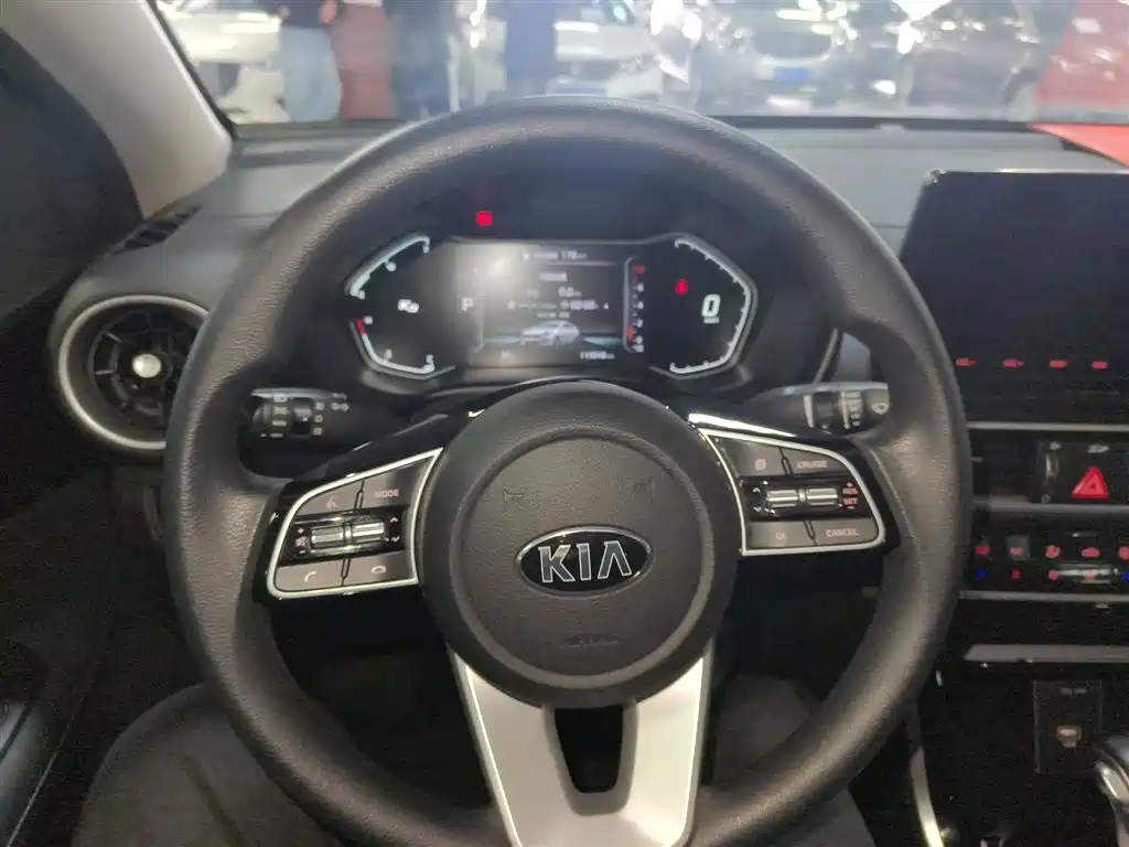 Kia K3 2019 1.5L CVT Smart Connect Edition фото 7