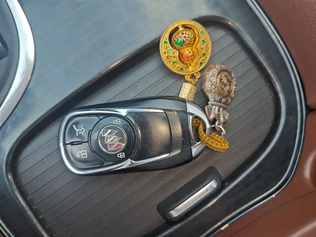 Фото 9 - Buick Envision Plus