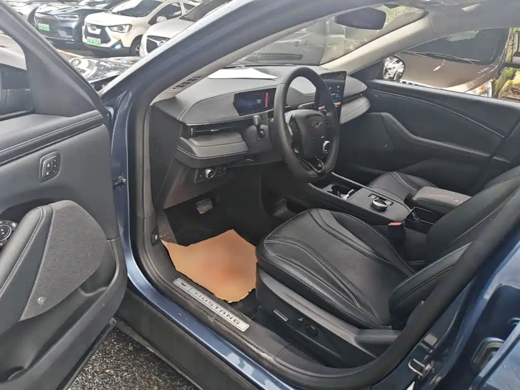 Ford Mustang Mach-E 2023 2021 Boundless RWD Luxury (Long Range)