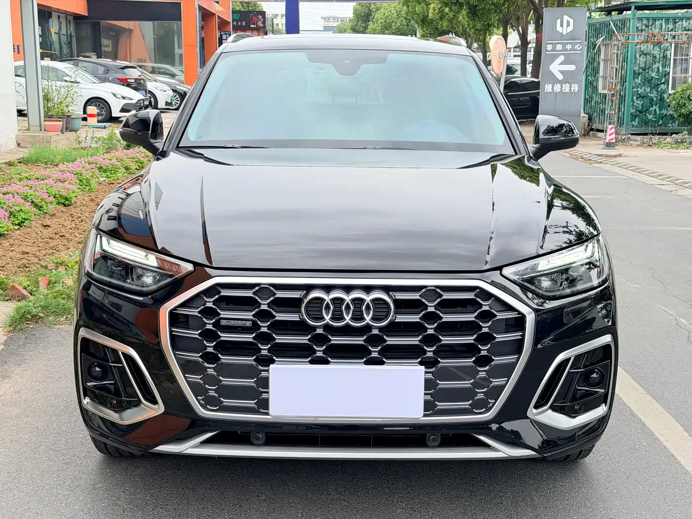Audi Q5L 2025 40 TFSI Fashion Dynamic фото 2