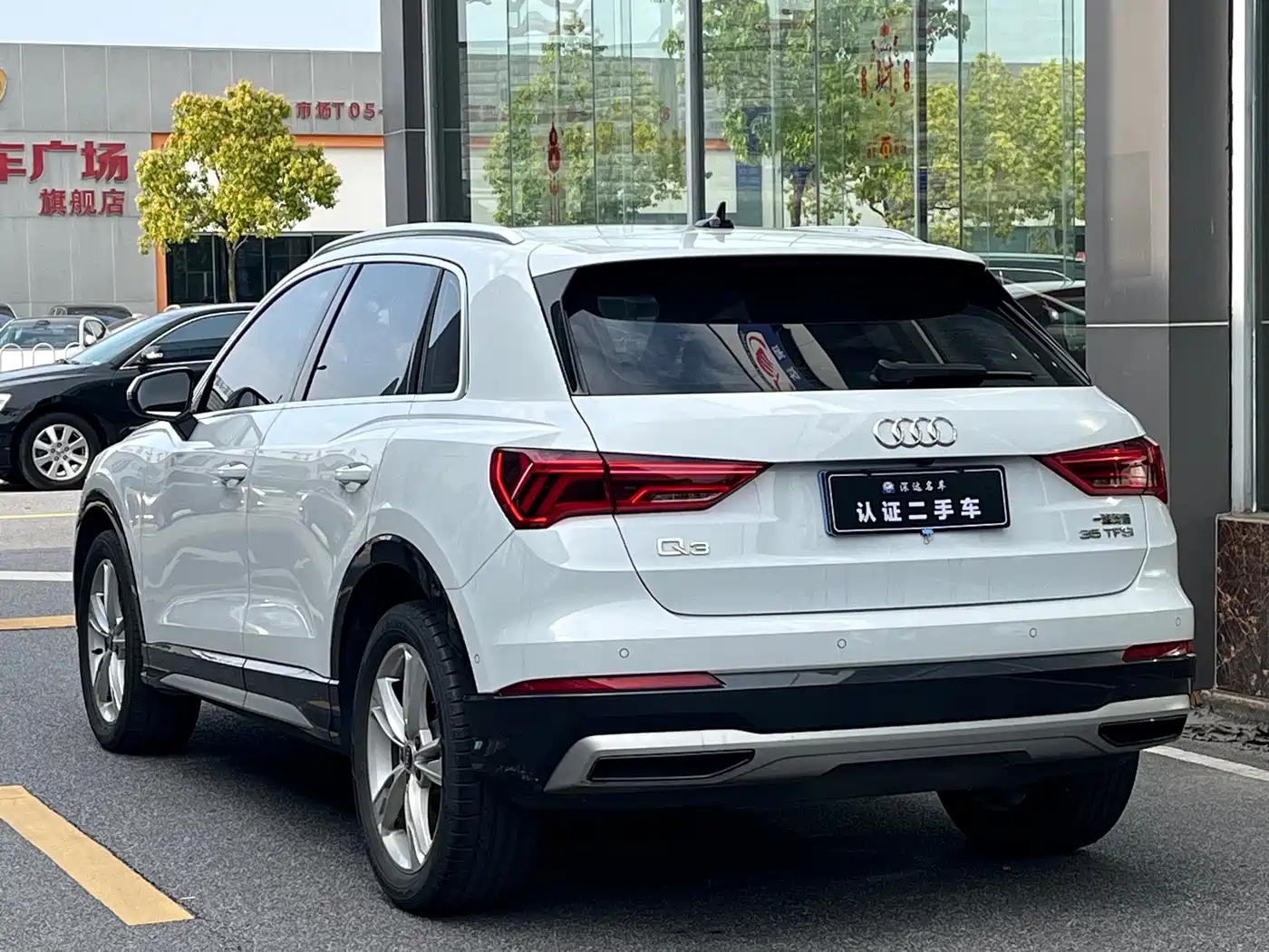 Audi Q3 2023 35 TFSI Fashion Elegance (1.5T) фото 3