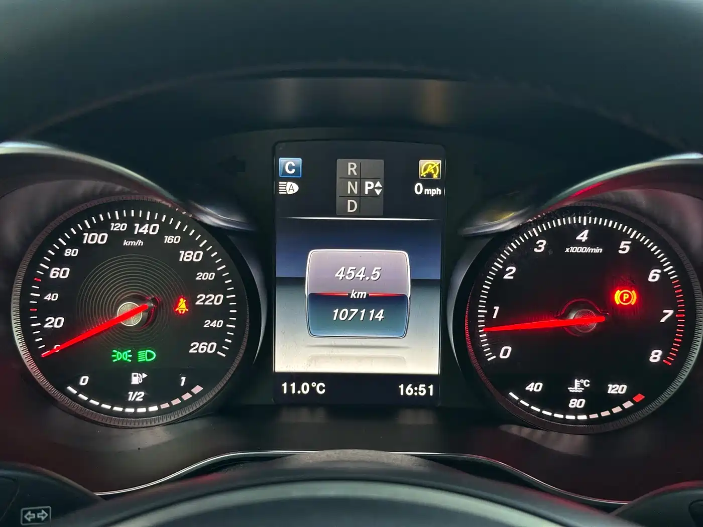 Mercedes-Benz GLC 2018 GLC 300 4MATIC Dynamic фото 14