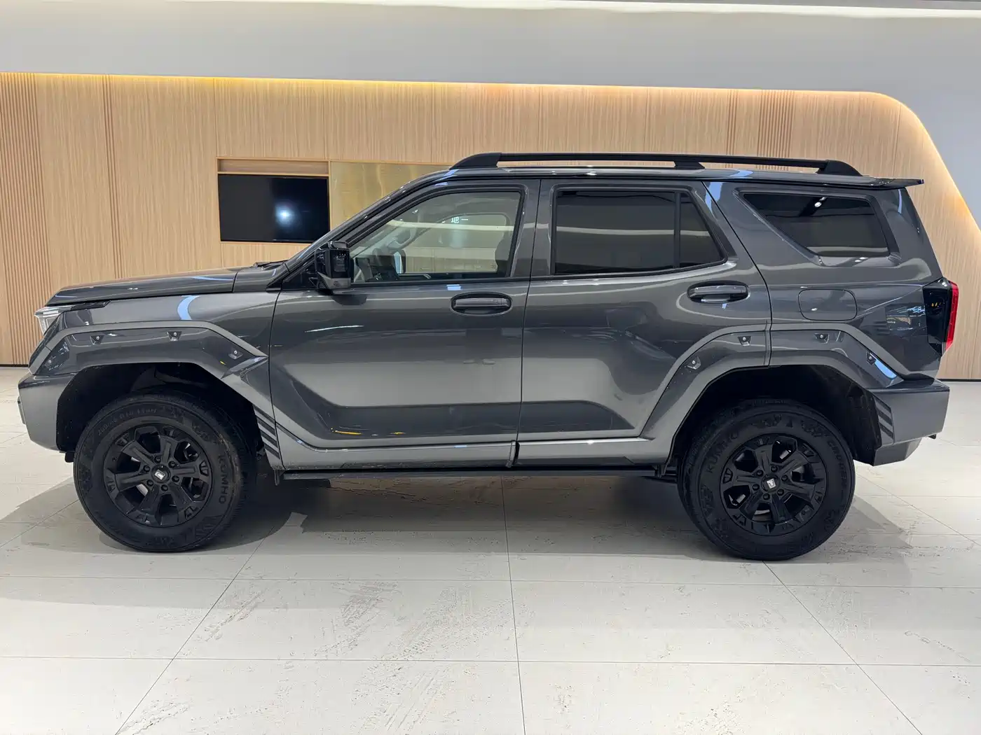 Tank 400 New Energy 2023 Hi4-T Super Edition фото 3
